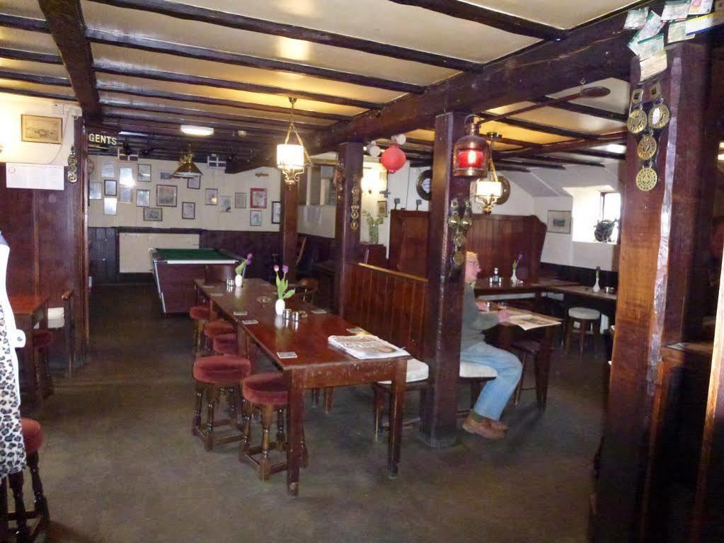 Cornish Arms Inn Port Isaac 2 Miles Pendoggett Exteriér fotografie